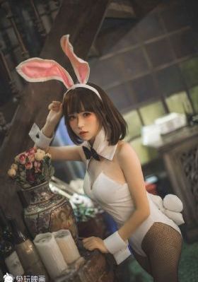 亚洲嫩模自慰呻吟AV夜夜嗨_720高清免费观看